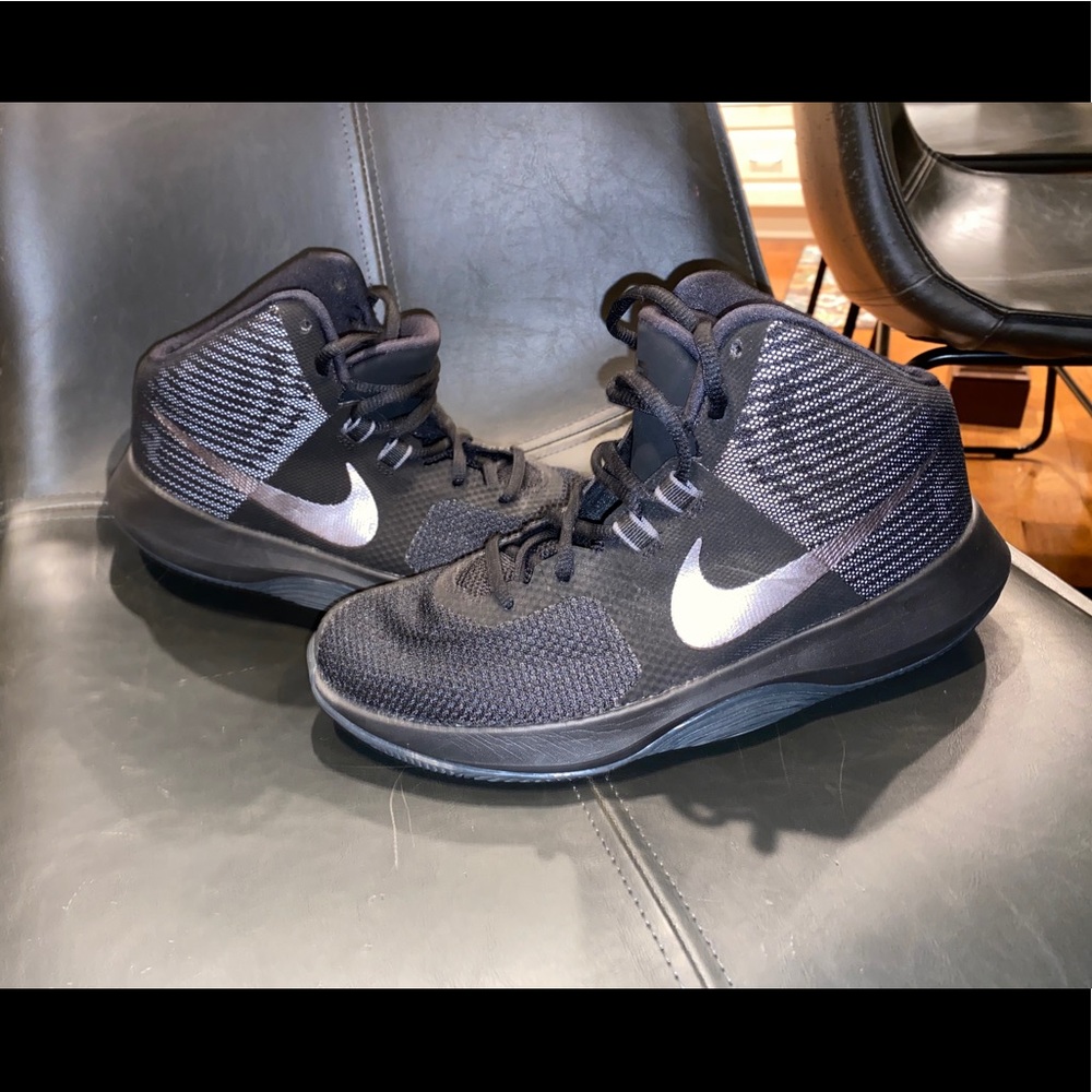 Nike Air Precision Men’s Basketball Shoes